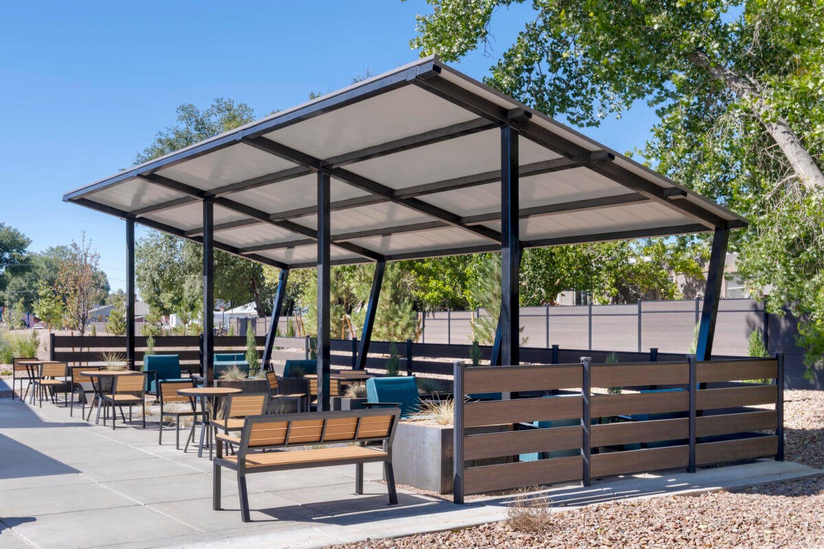 Jak innowacyjne materiały kompozytowe zmieniają współczesne budownictwo